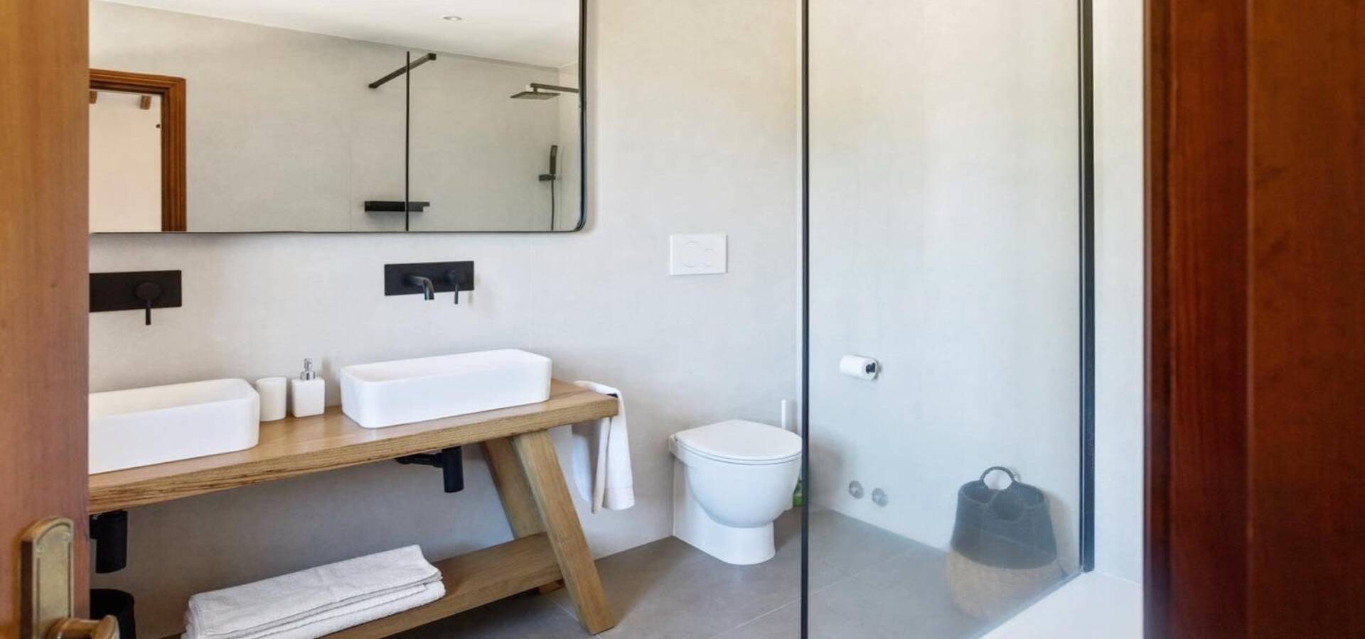 0CC912A4-EE94-430D-AB0B-6F0CD1C0F1FA