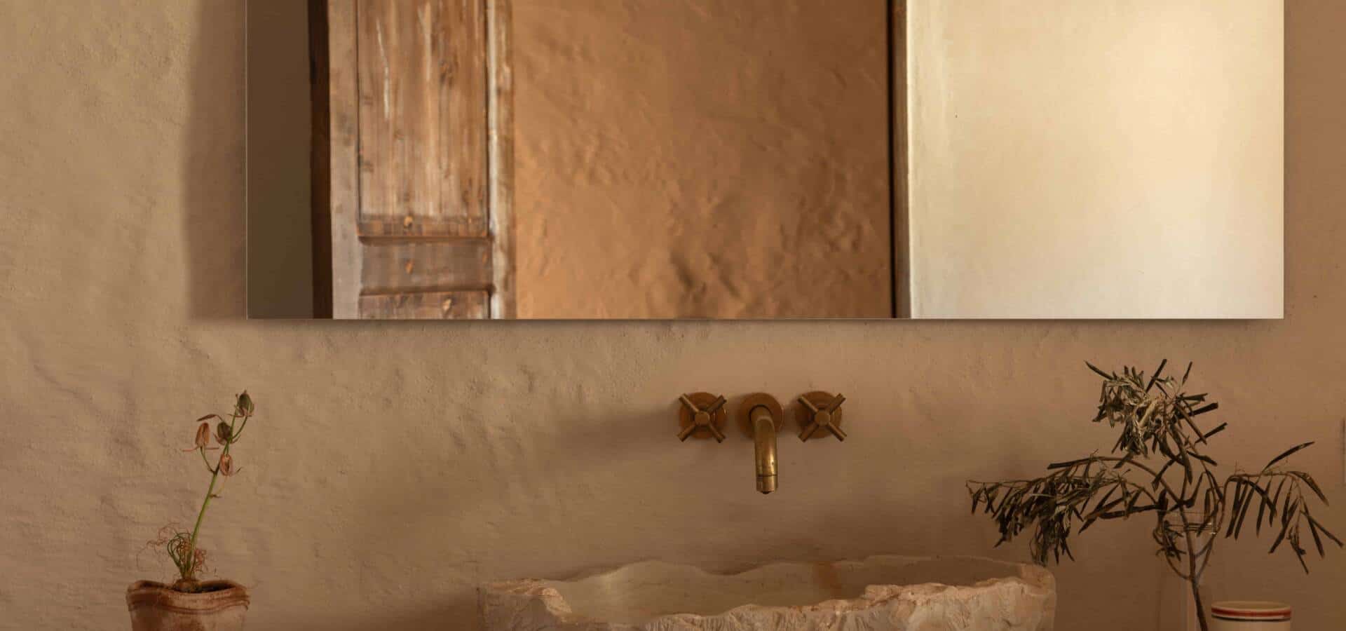 12 Indepedent Bathroom_2