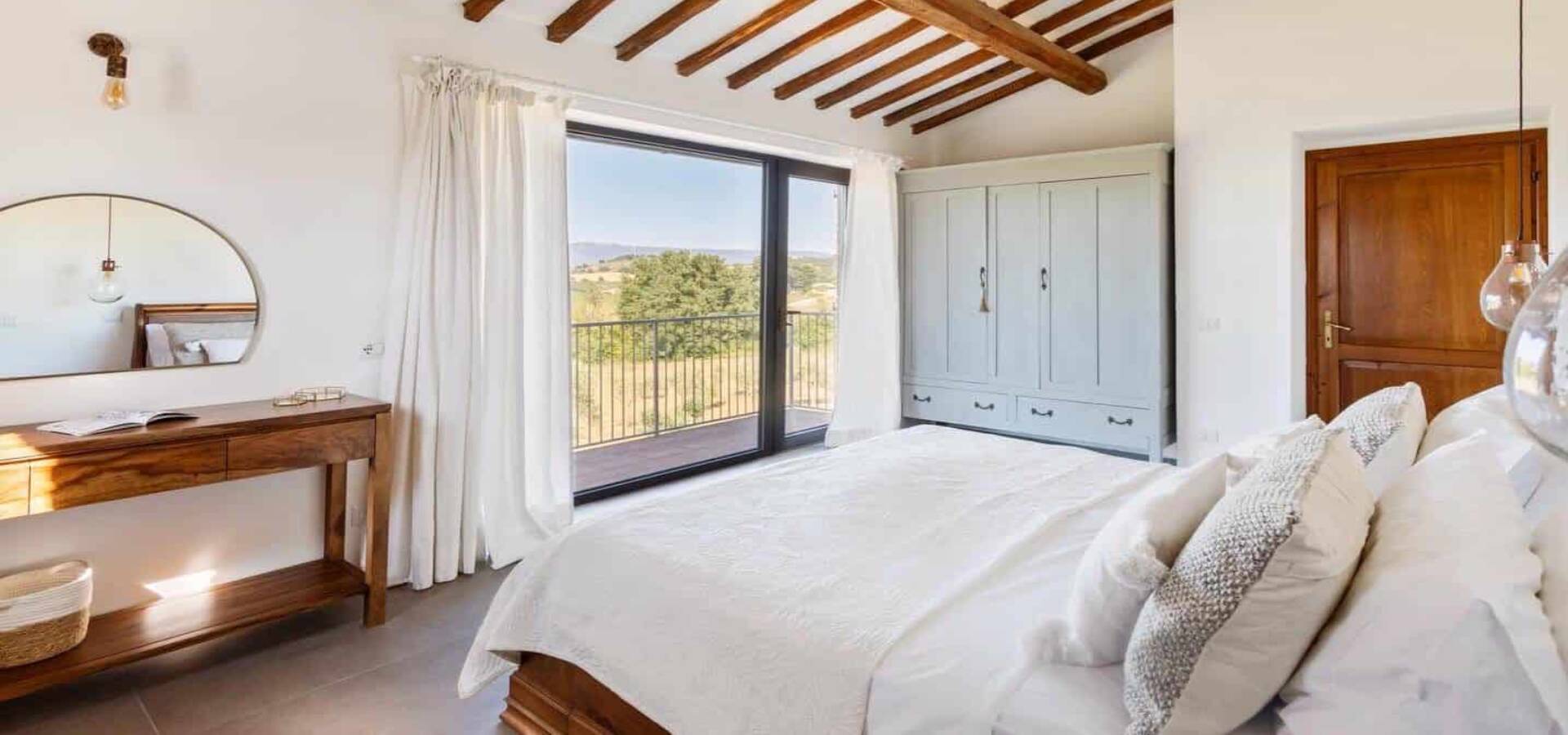 FCB5D657-3CF0-4C5B-A191-251D16E086B3