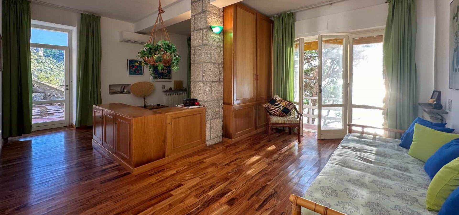 WhatsApp Image 2024-10-15 at 16.14.46 (2)