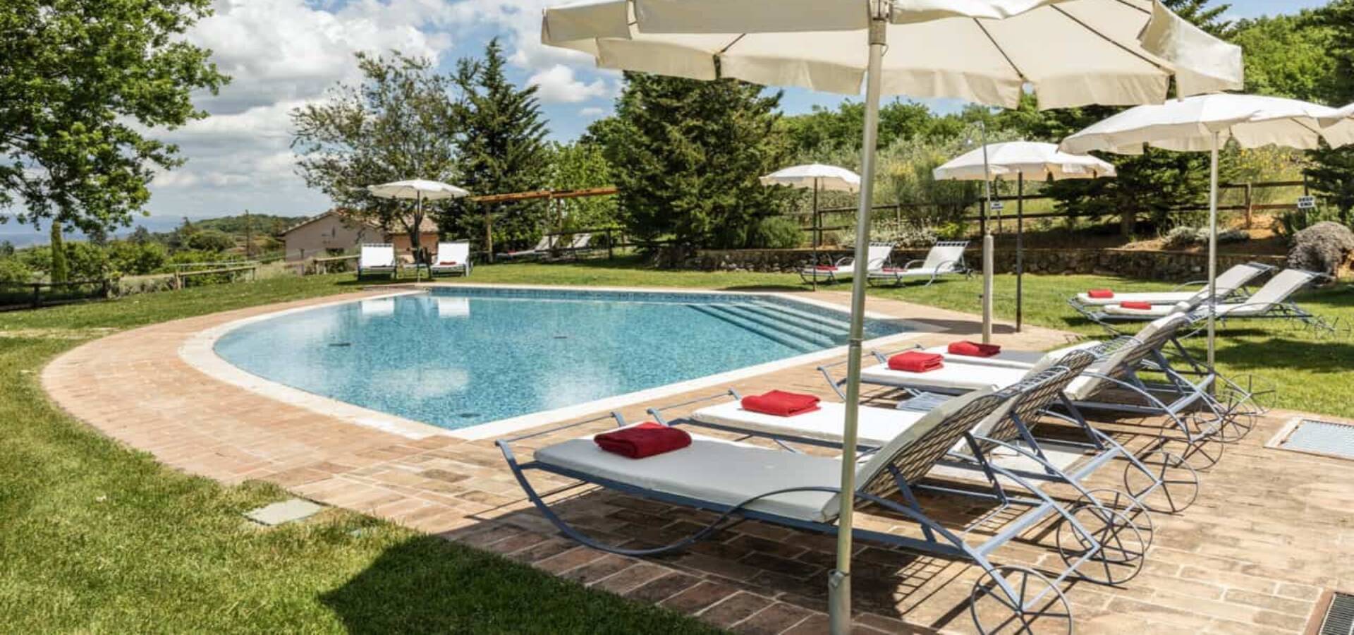 06 piscina di lato copia