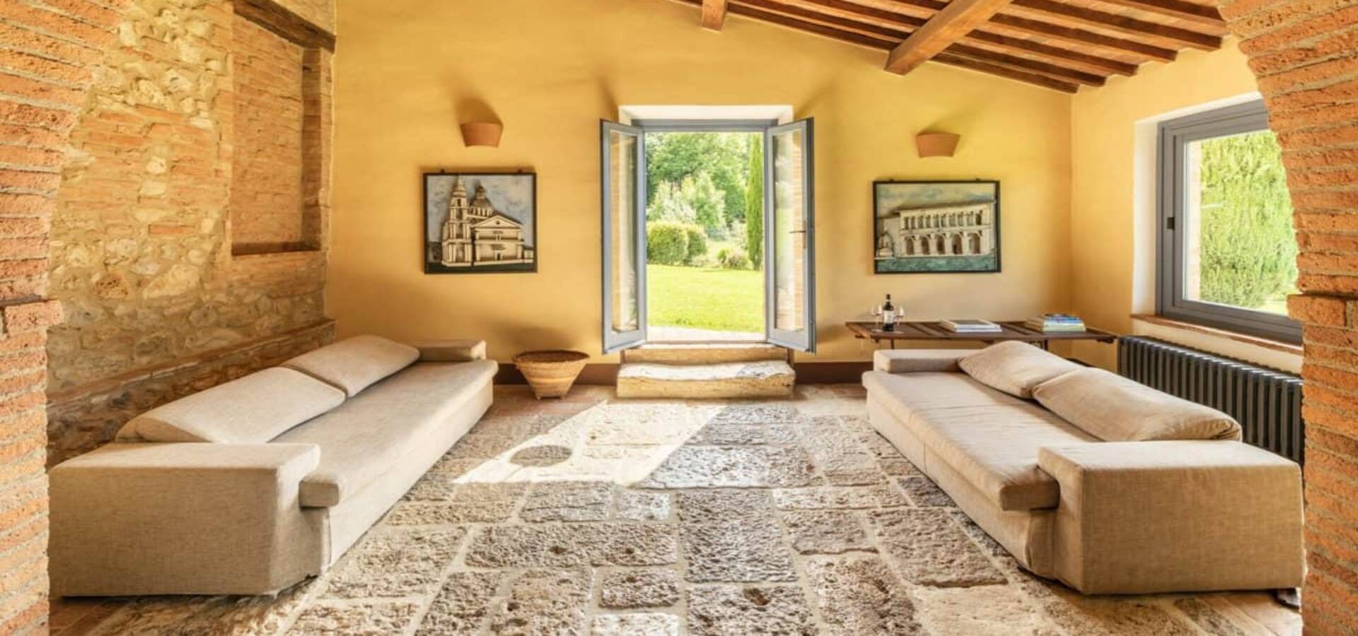 78 salone verso esterno copia