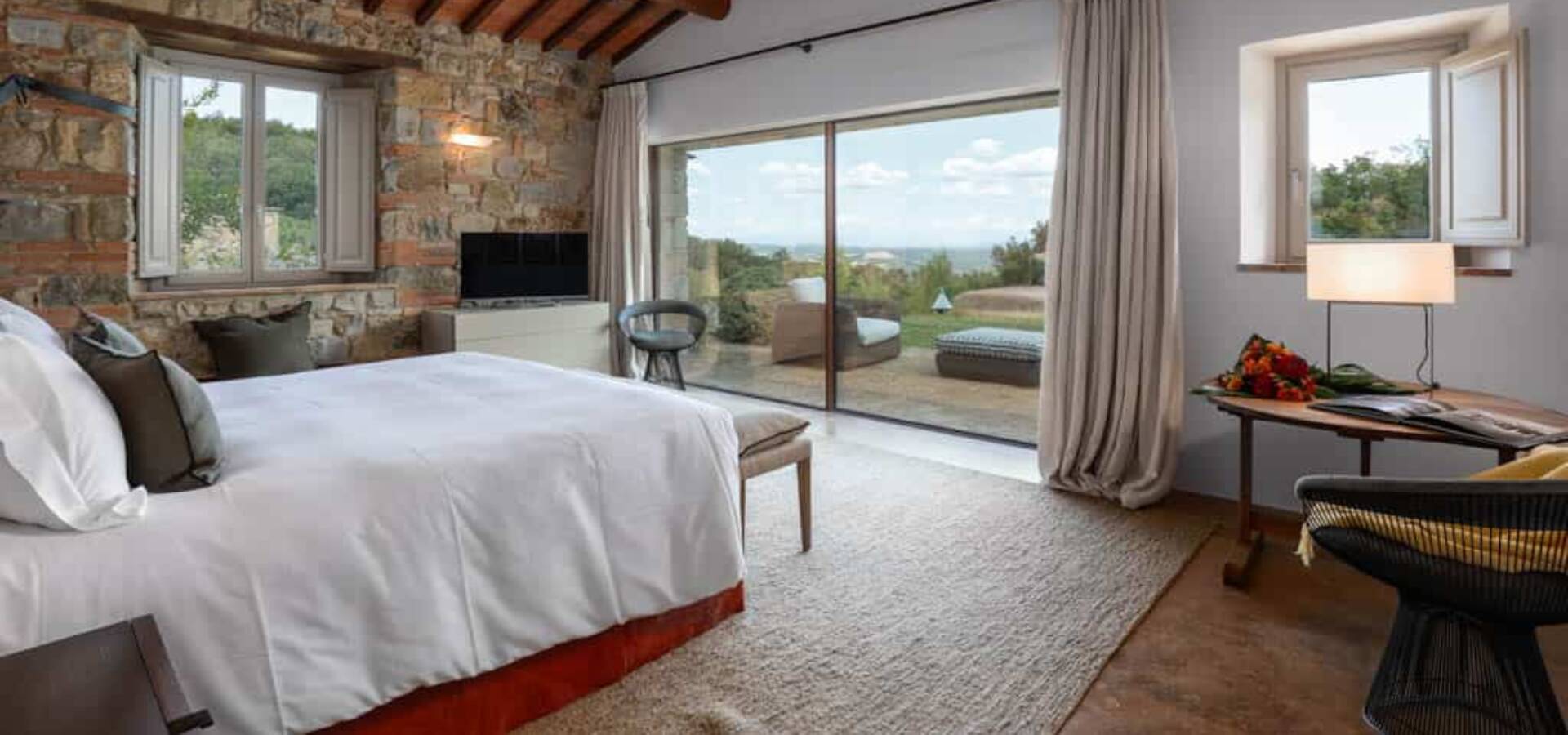 CDC_CampoAlDoccio_Bedroom_lo_res_RGB-31