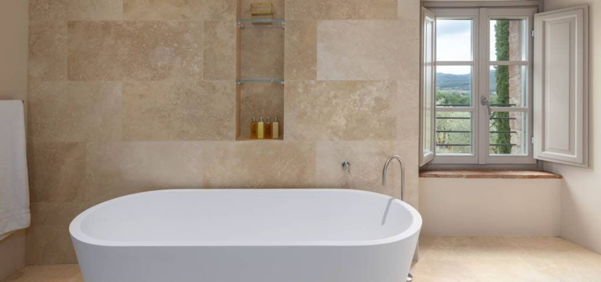 CDC_CetenaRossa_bathroom_lo_res_RGB-41