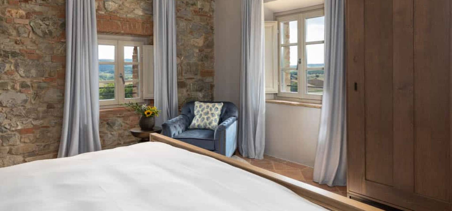 CDC_CetenaRossa_bedroom_lo_res_RGB30