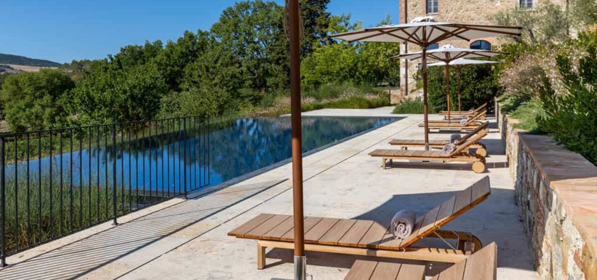 CDC_CetenaRossa_patio_lo_res_RGB-10