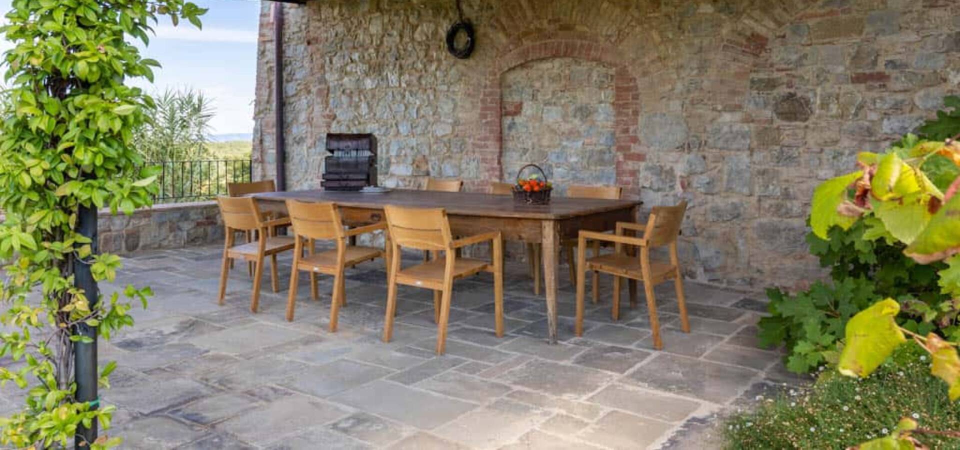 CDC_CetenaRossa_patio_lo_res_RGB-26