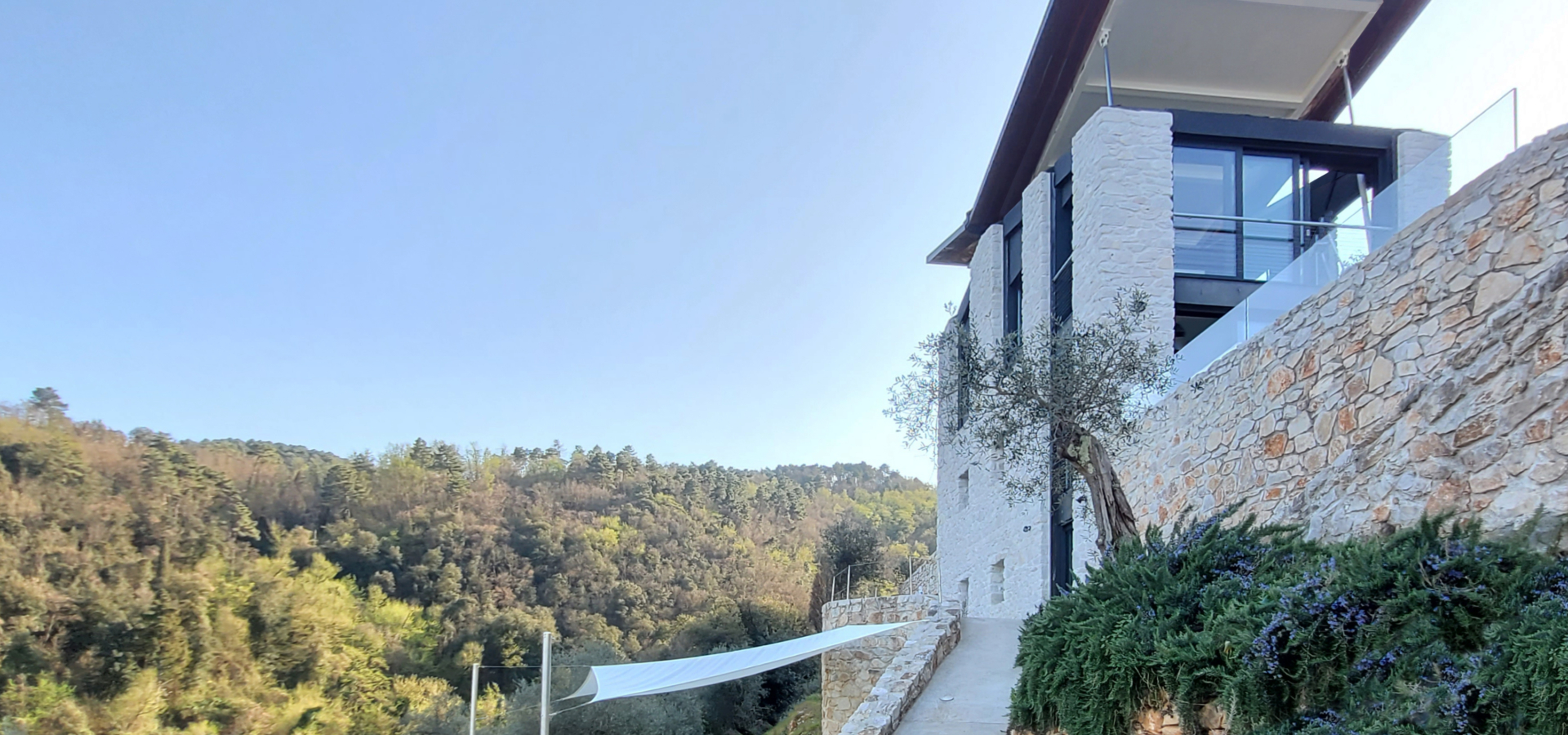 3-FARFALLINA OUTSIDE (3)