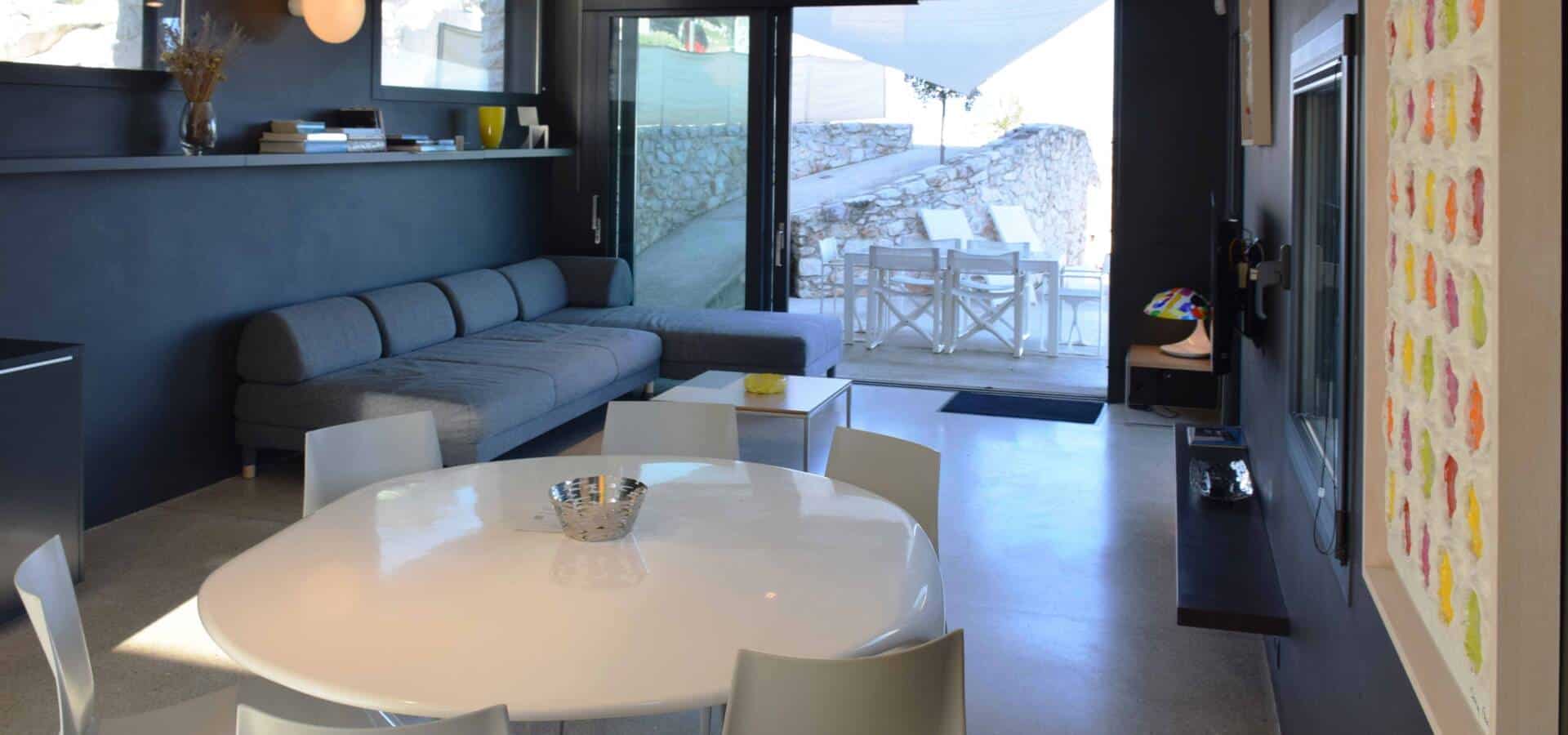 MAIN HOUSE kitchens(1)