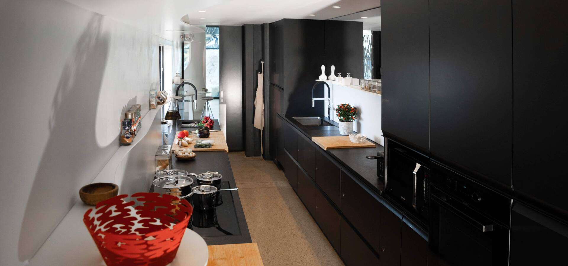 MAIN HOUSE kitchens(2)