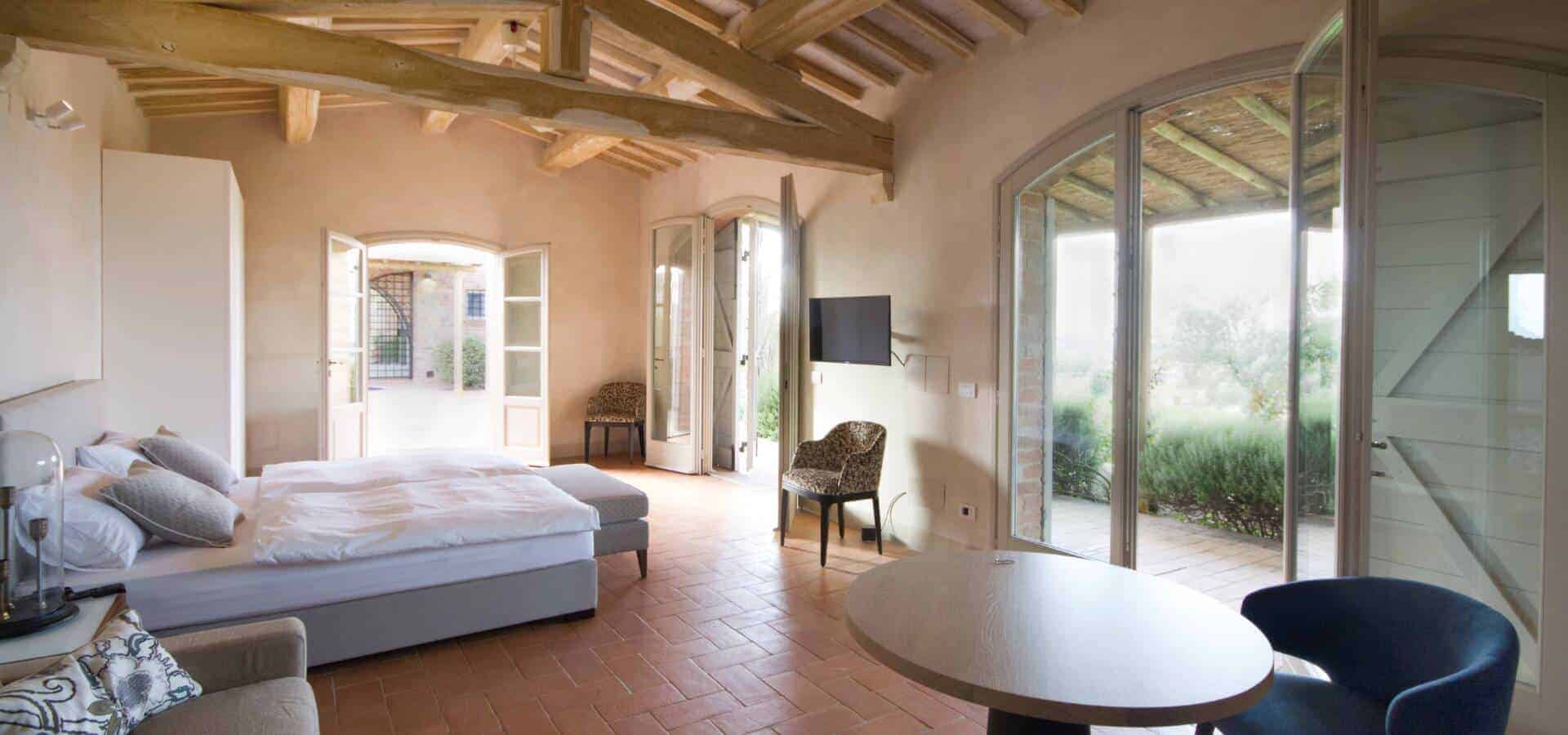 dependance fronte villa