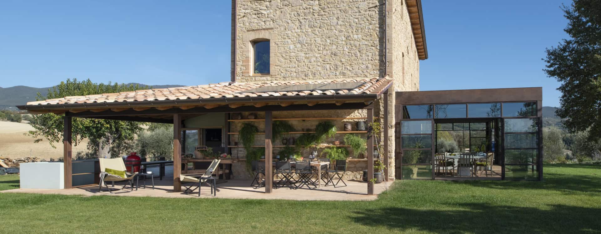 1_CONVIVIAL OUTDOOR AREAS