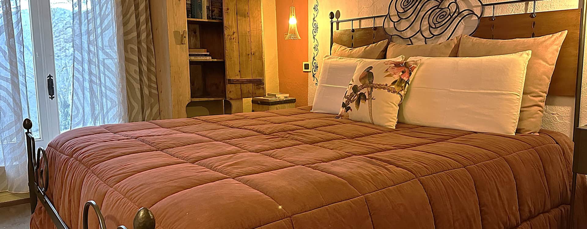 25 Double bedroom 1 ground floor