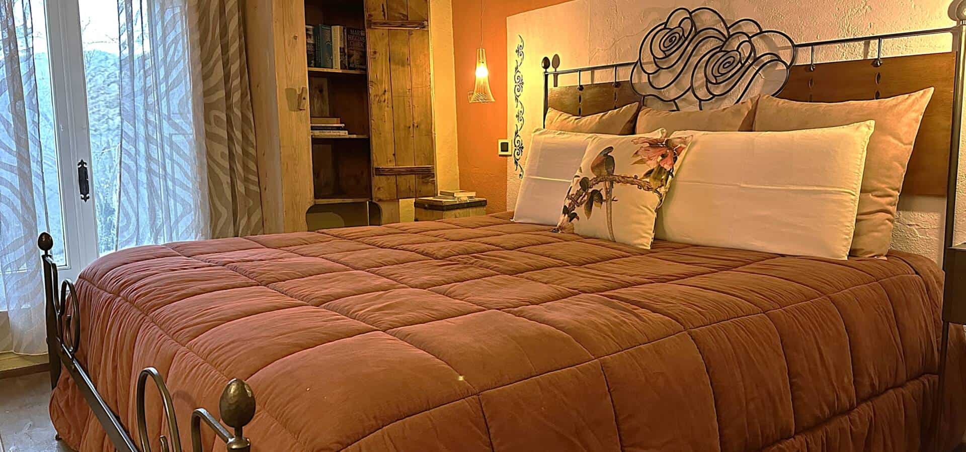 25 Double bedroom 1 ground floor