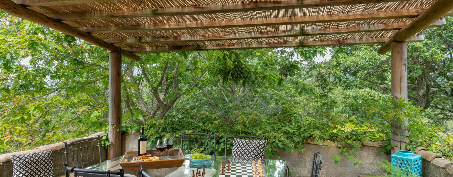 60 Covered terrace