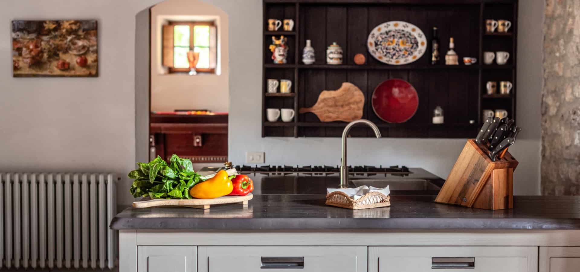 Castle Kitchen 12-min