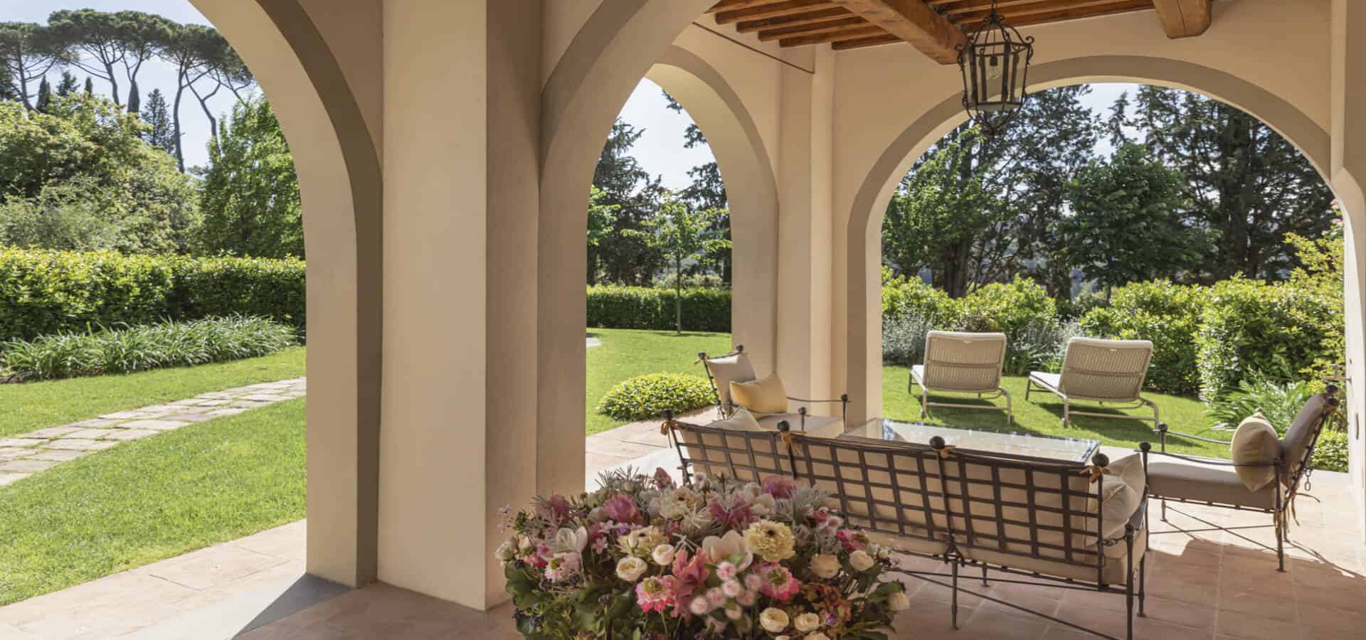 DG_Covered_Terrace_Villa Frantoio_Moggi May 2023