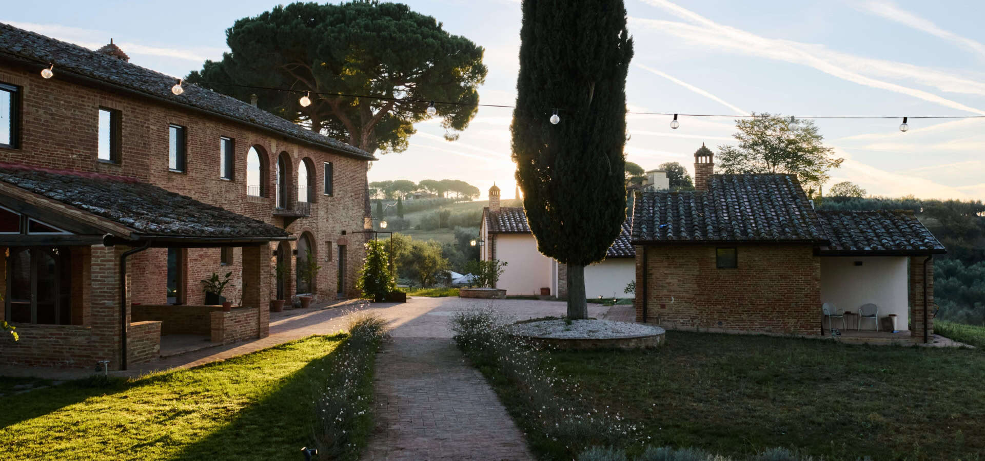 VillaMamo_10_12-10-25_SHOT_03_0023-min