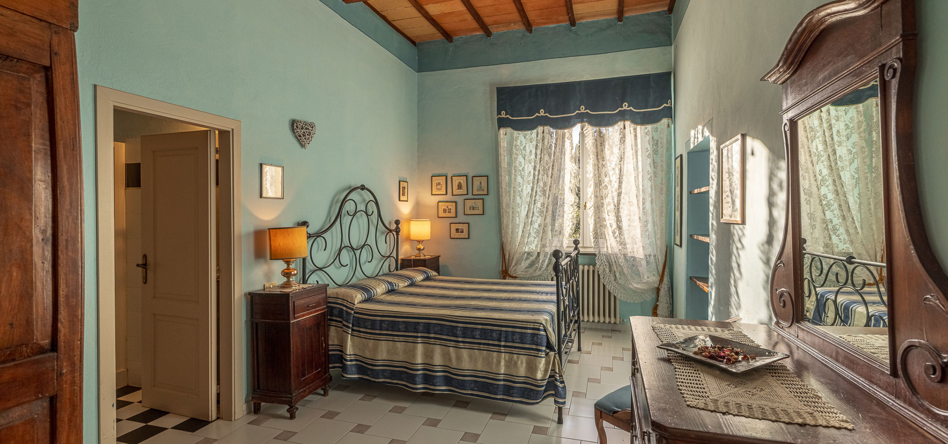 0437-LPR25-HDR